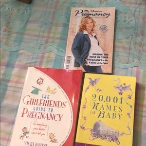 Pregnancy books in used condition